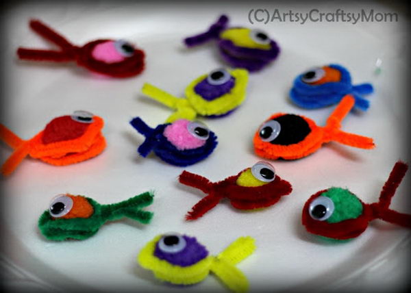 47 pipe cleaner fishes 