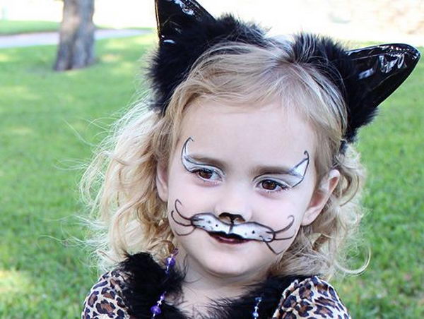 Easy Cat Face Paint. Cool Face Painting Ideas For Kids, which transform the faces of little ones without requiring professional quality painting skills. 