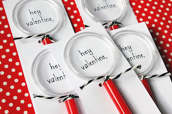 DIY Valentine’s Day Card With Magnifying Glass. Creative Valentine Cards that stand out from those of his classmates through the use of clever, interesting sayings. A fun play on words. 