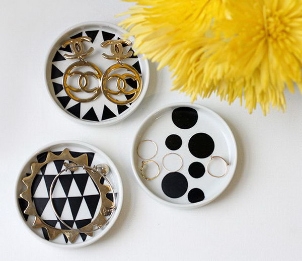 DIY Mod Podge Jewelry Dish. Paint the geometric patterns inside of your dish with Mod Podge. A cute jewelry display idea. 