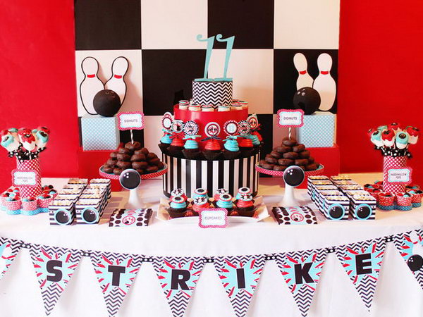 What a great birthday party. The party chooses a bowling theme and so well planned. There are lots of red ,white and bright colors. 