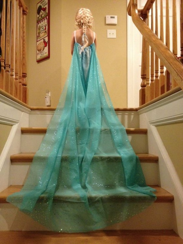 DIY Elsa Inspired Dress and Cape. 