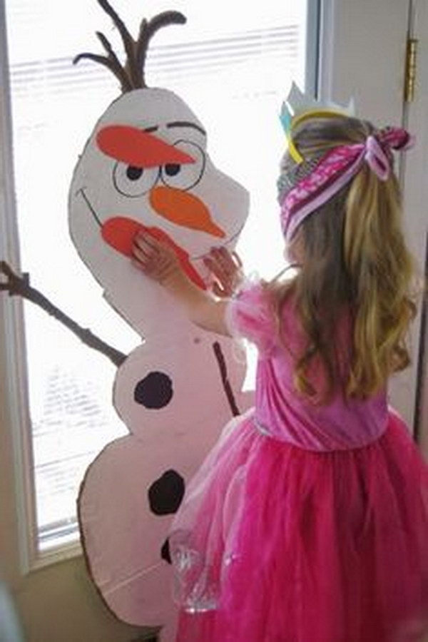 Pin the Nose on Olaf 