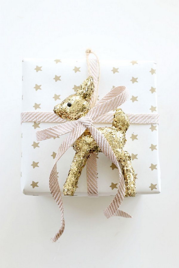 DIY Glitter Reindeer Gift Wrap. 