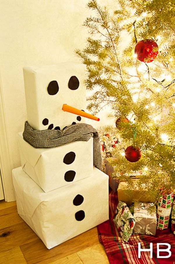 Snowman Gift Wrap Idea. 