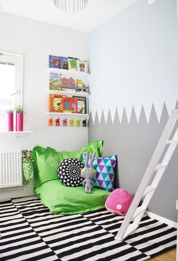 Black And White Kids Reading Corner 