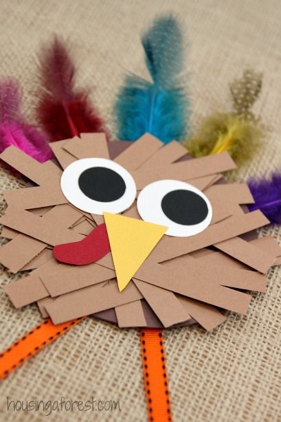 Paper Strip Turkey Craft. 