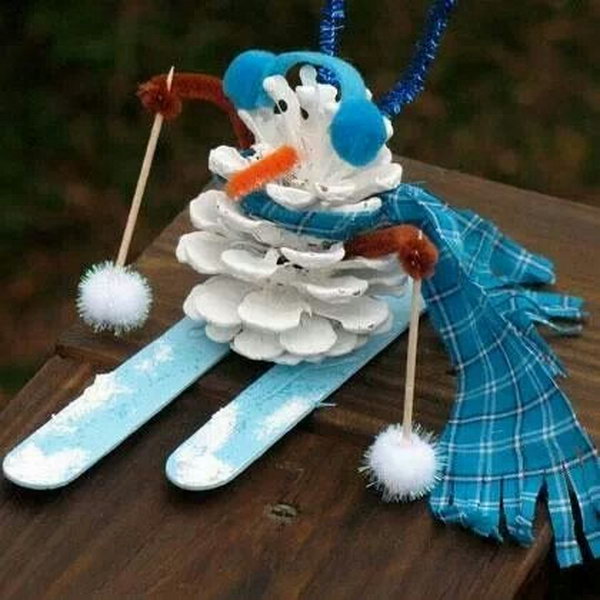 Pinecone Snowman. 